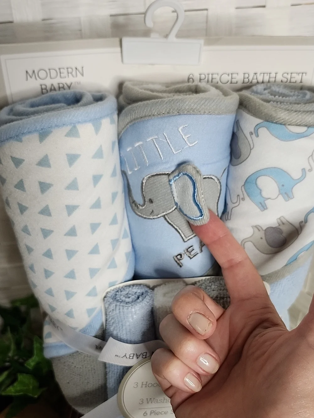 👉*NWT* MODERN BABY BLUE  ELEPHANT HOODED TOWEL & WASHCLOTH SET ~3 OF EACH 🐘